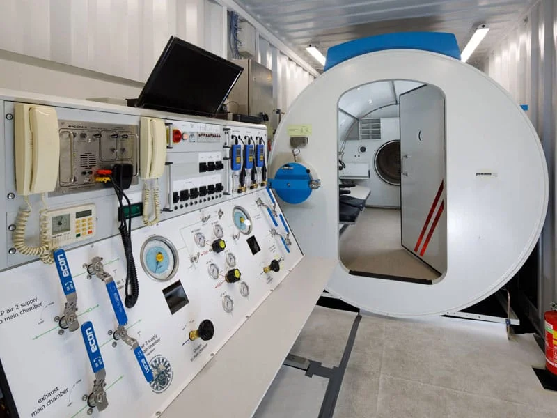 decompression-chamber