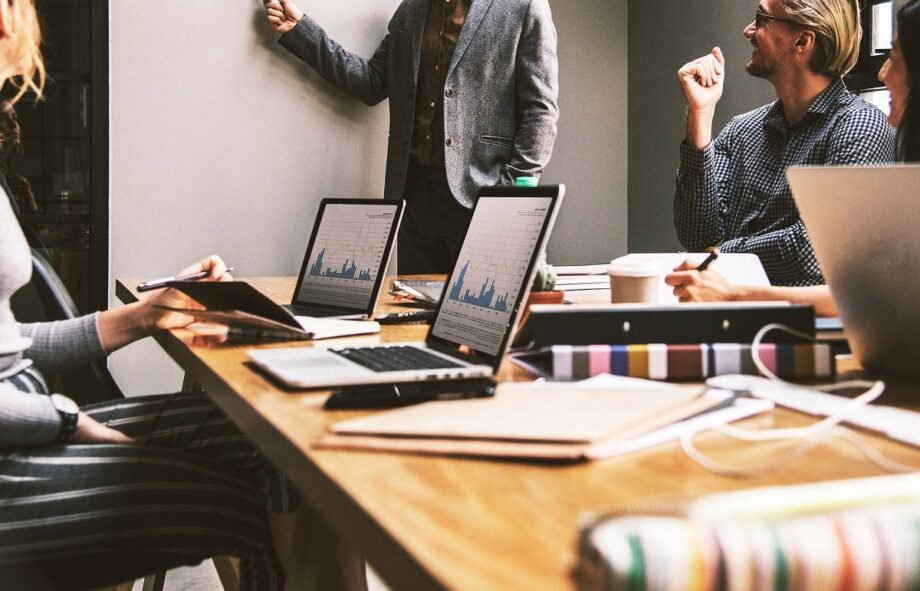 Building-Dedicated-Remote-Teams